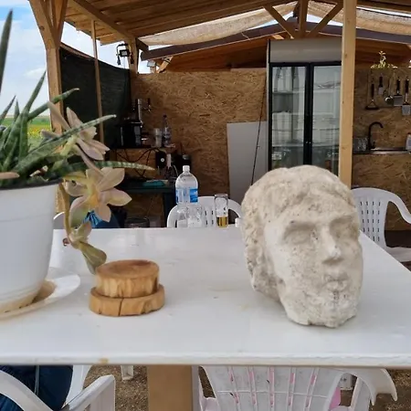 Makeeda Vama Veche