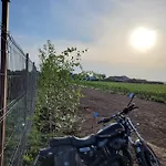 캠프장 Makeeda *